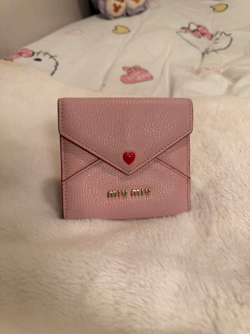 Miu Miu 三つ折り財布 ピンク