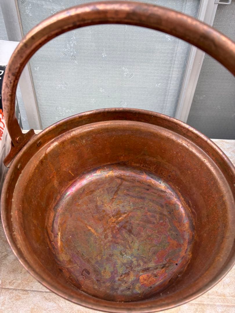 銅製丸型鍋 木製ハンドル付き　33cm