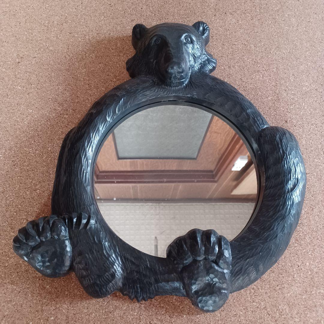 昭和レトロ　木彫り風くまの壁掛け鏡　ミラー　プラスチック　熊　クマ　穴有り