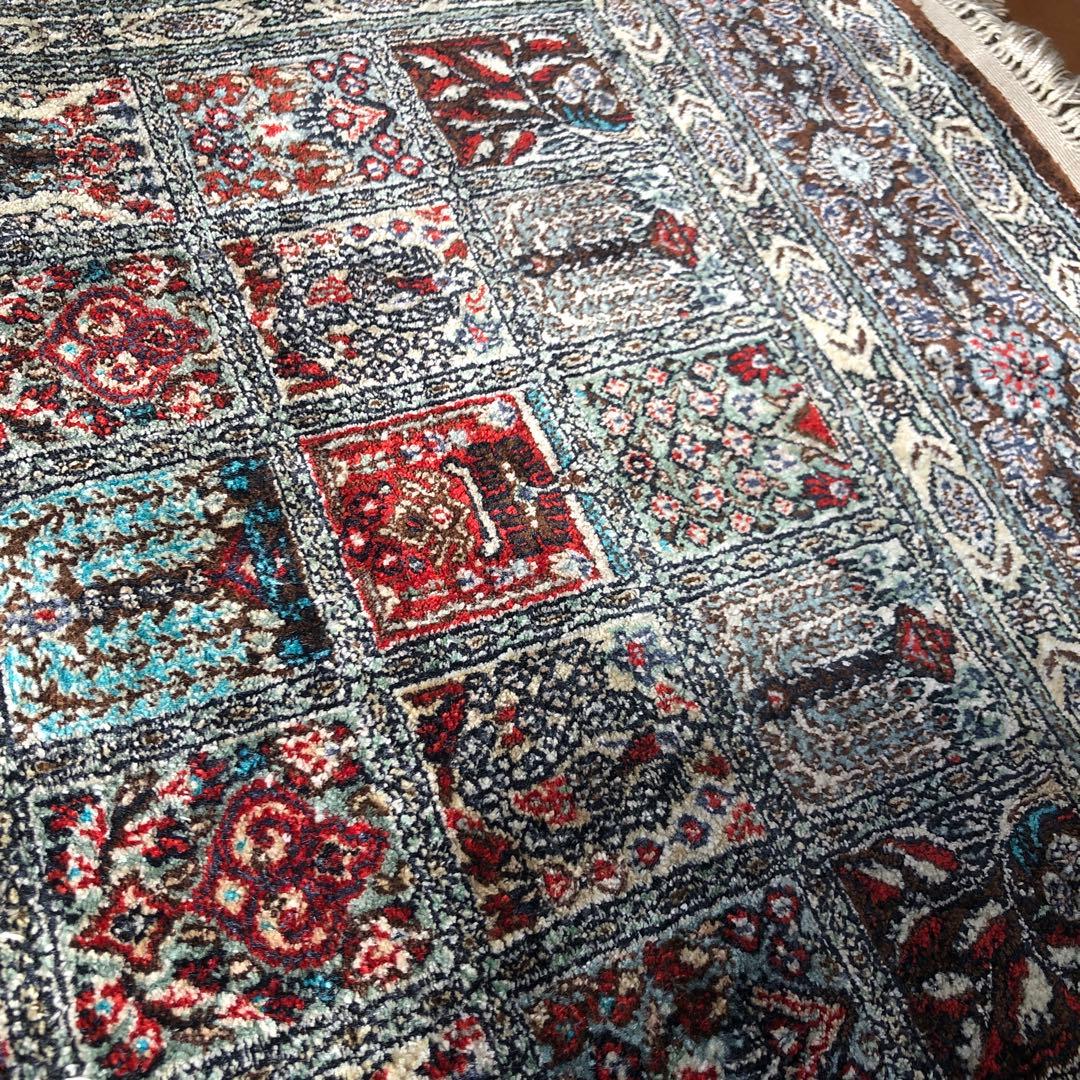 【中国　絹織物】約１０４センチ✖️６１センチ