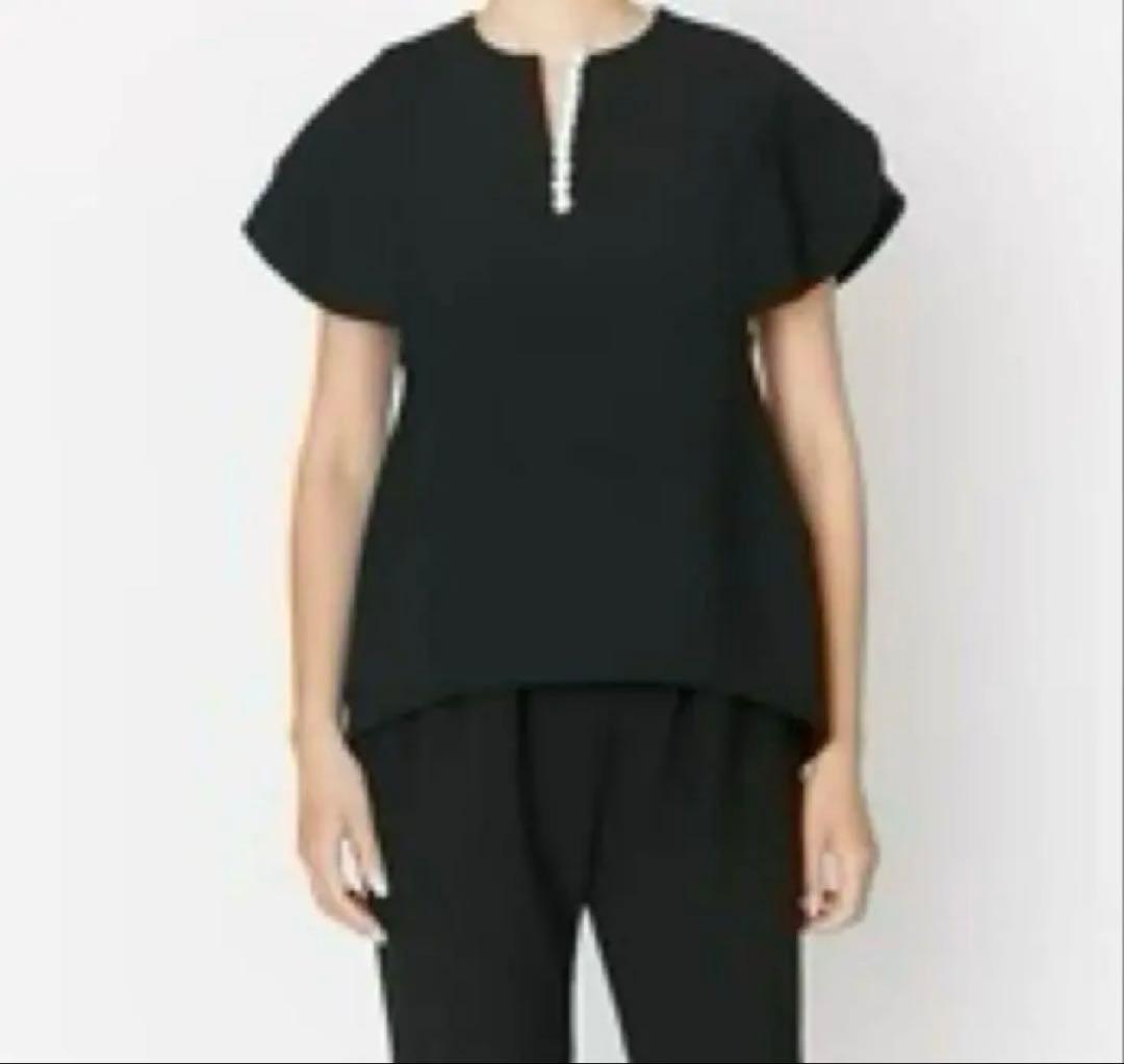 YUMIYOKOCHAN ヨーコチャン フレアスリーブパールブラウス　38