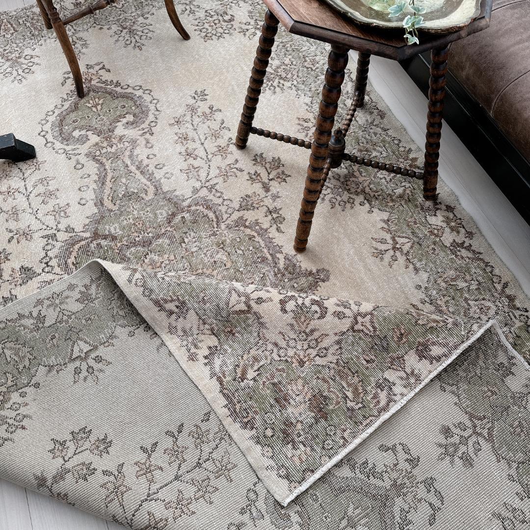 トルコ ヴィンテージラグ A110超大判 ベージュ カーキグリーン オーバーダイ