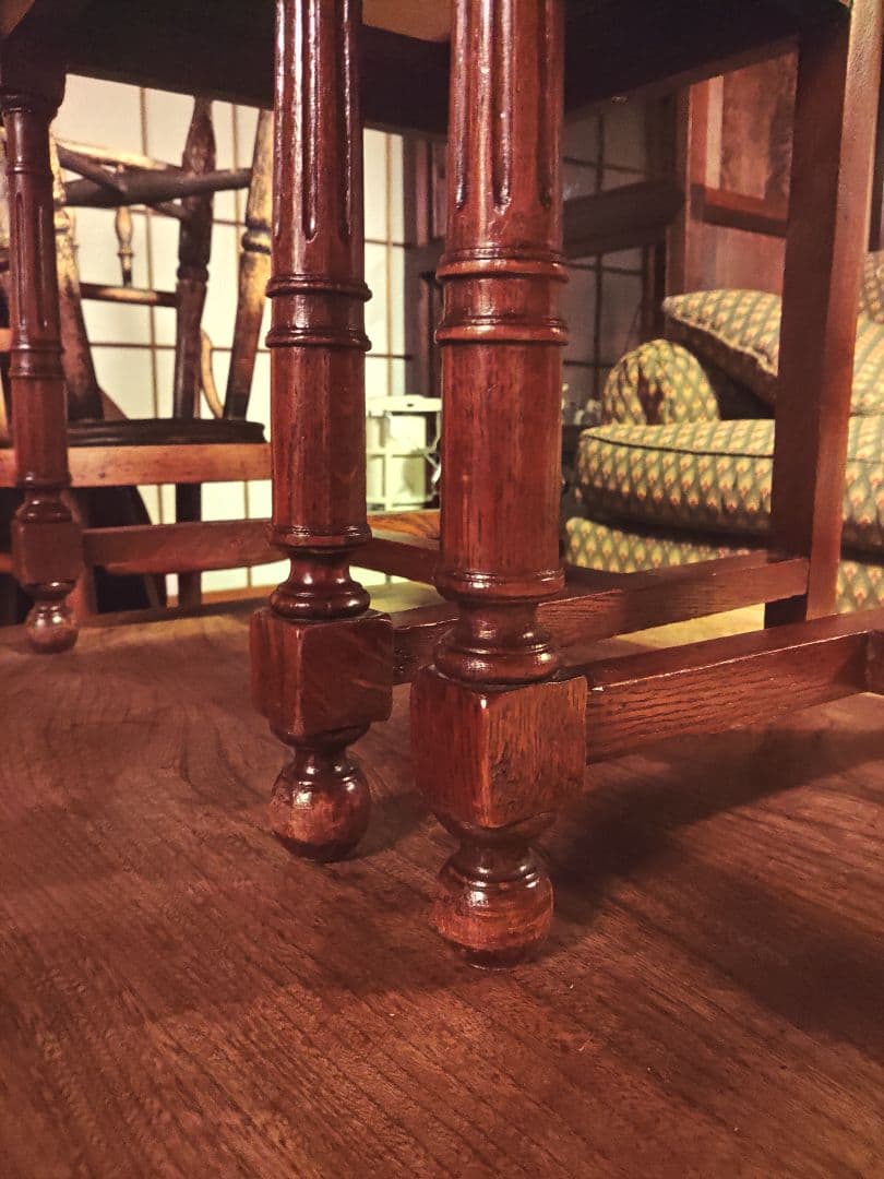 希少　フランス　アンティークチェア　２脚　彫刻　ヴィンテージ　椅子　レア