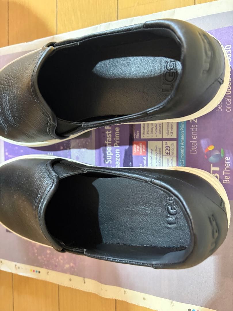 【UGG】24.5cm 黒 レザースリッポンスニーカー