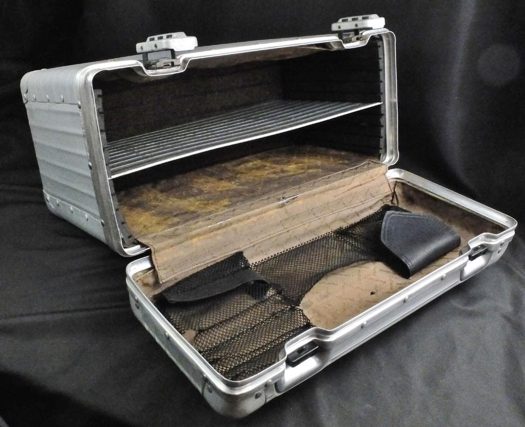 リモワ 940.31『Lufthansa』アルミ・パイロットケース 29L