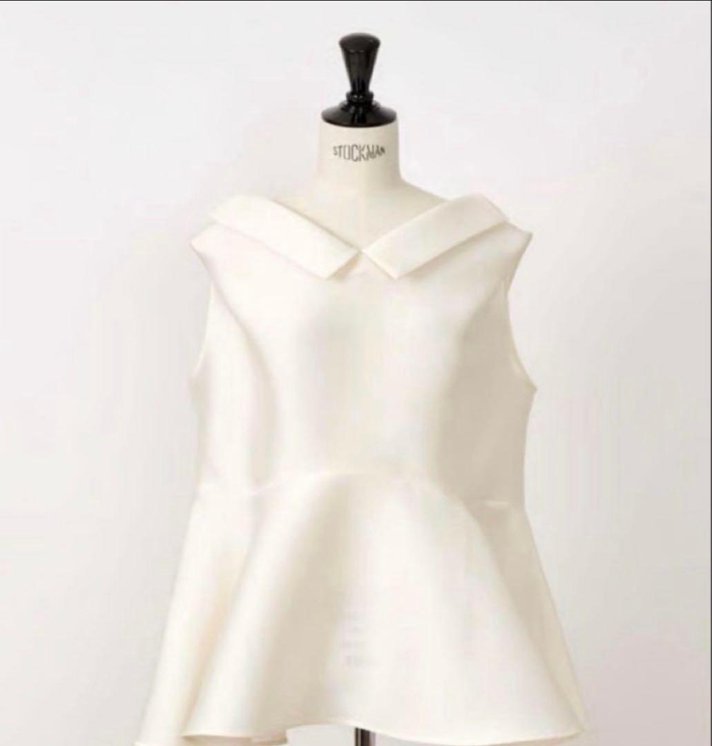 Heve two charm blouse　バニラ　タグ付き