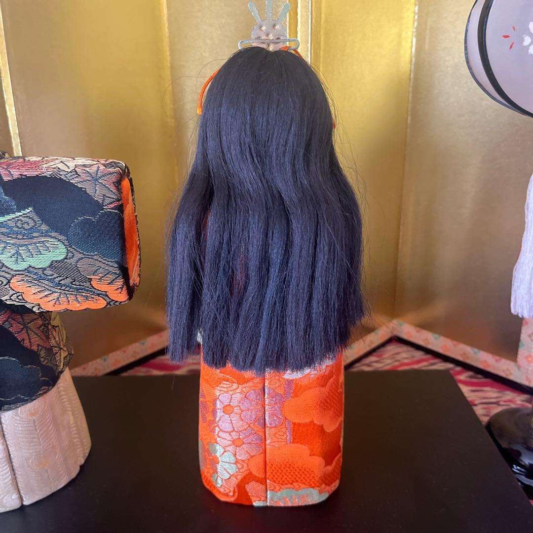 木目込人形 伝統的な衣装　ぼんぼり金屏風付き